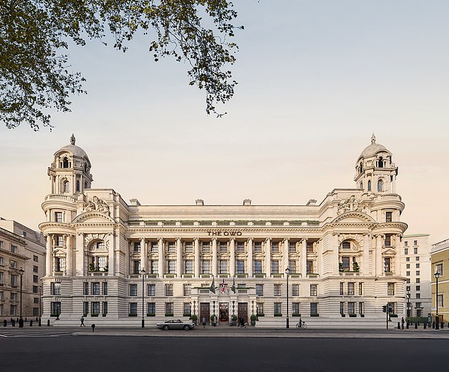 Raffles London at The OWO is located in the heart of Whitehall. It faces the Horse Guards ¿ making this London¿s best spot to watch the Changing of the Guard in comfort ¿ and is just a few minutes¿ stroll from Buckingham Palace